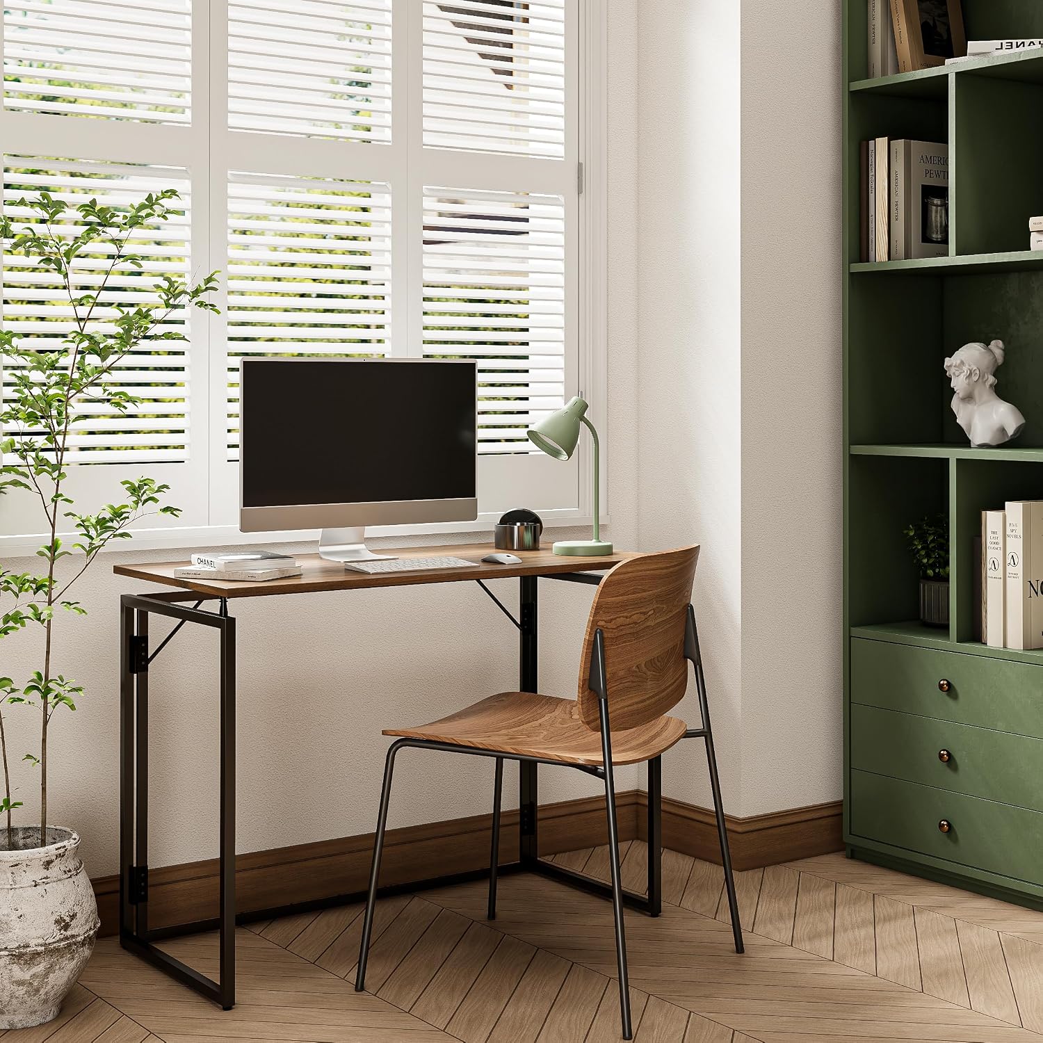 Amazon Basics Folding Computer Desk thumbnail 5